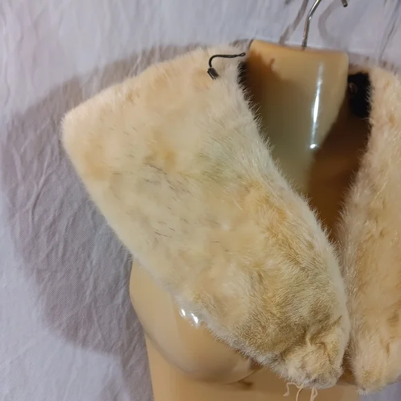 Marshall Field & Co Vintage Womens Cream Kobi Mink Collar Pin On Attachable - Picture 3 of 16
